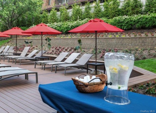 1 BAY CLUB Drive 12 F, Bayside, NY 11360