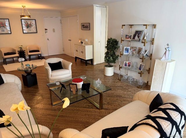 1 BAY CLUB Drive 12 F, Bayside, NY 11360