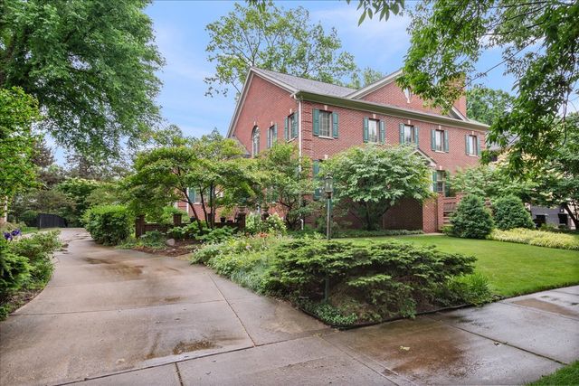 9035 Keystone Avenue, Skokie, IL 60076