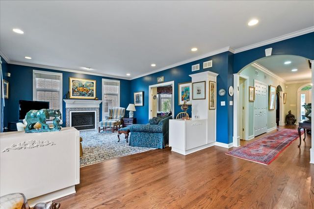 9035 Keystone Avenue, Skokie, IL 60076