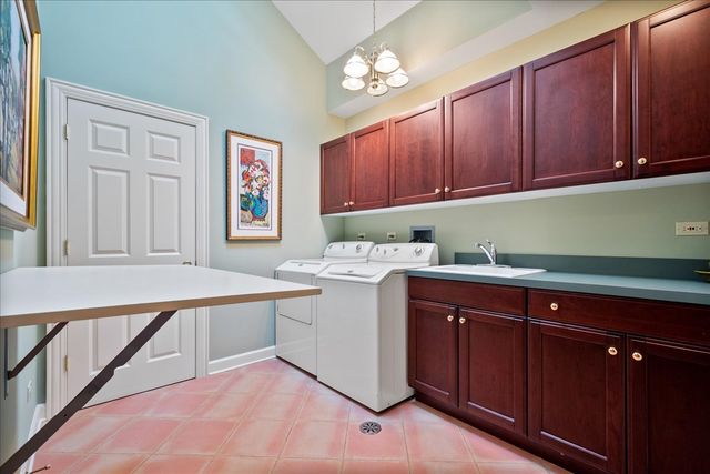 9035 Keystone Avenue, Skokie, IL 60076