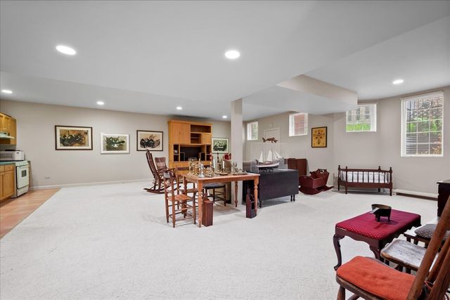 9035 Keystone Avenue, Skokie, IL 60076