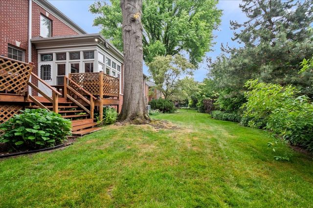 9035 Keystone Avenue, Skokie, IL 60076
