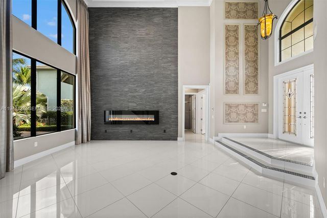 16796 Strasbourg Ln, Delray Beach, FL 33446