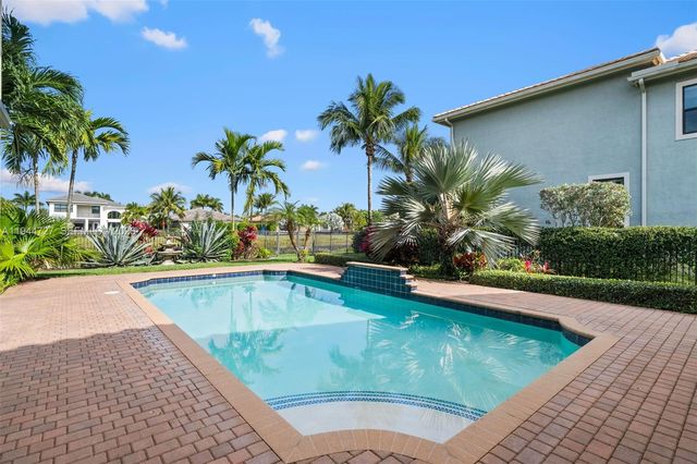 16796 Strasbourg Ln, Delray Beach, FL 33446