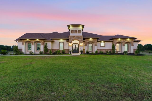 8801 County Road 79, Iowa Colony, TX 77583