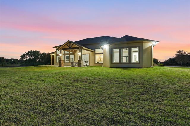 8801 County Road 79, Iowa Colony, TX 77583