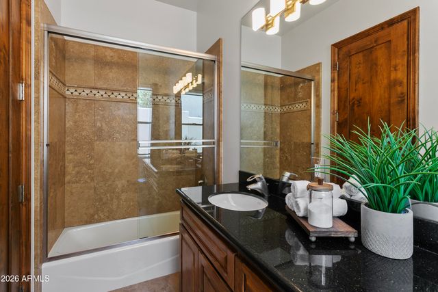 11376 E DREYFUS Avenue, Scottsdale, AZ 85259