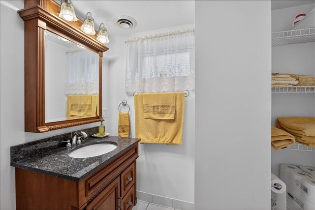 8043 W Irving Park Road, Chicago, IL 60634