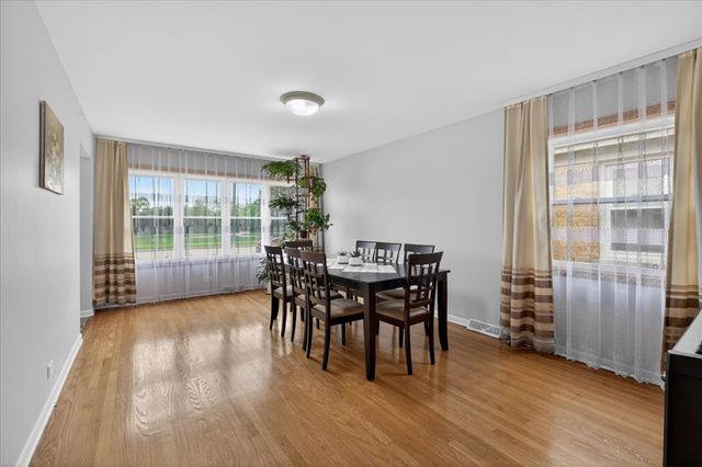 8043 W Irving Park Road, Chicago, IL 60634