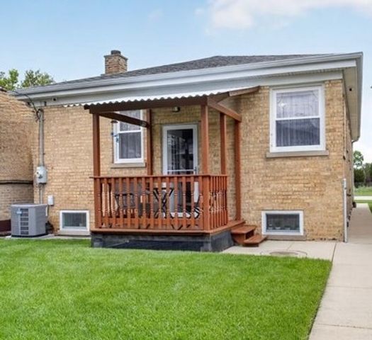 8043 W Irving Park Road, Chicago, IL 60634