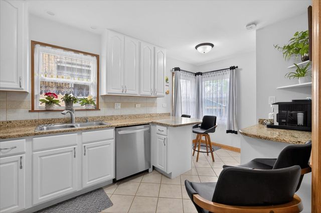 8043 W Irving Park Road, Chicago, IL 60634