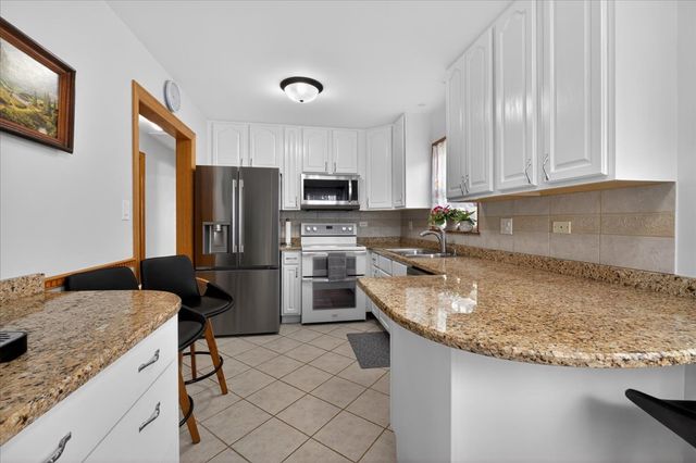 8043 W Irving Park Road, Chicago, IL 60634