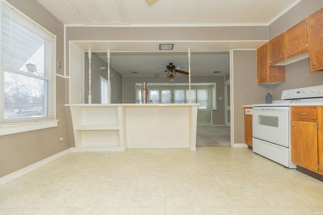 416 Hanover Road, Evansville, IN 47710