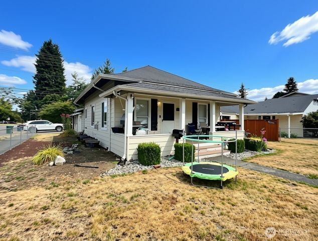 238 S French Avenue, Arlington, WA 98223