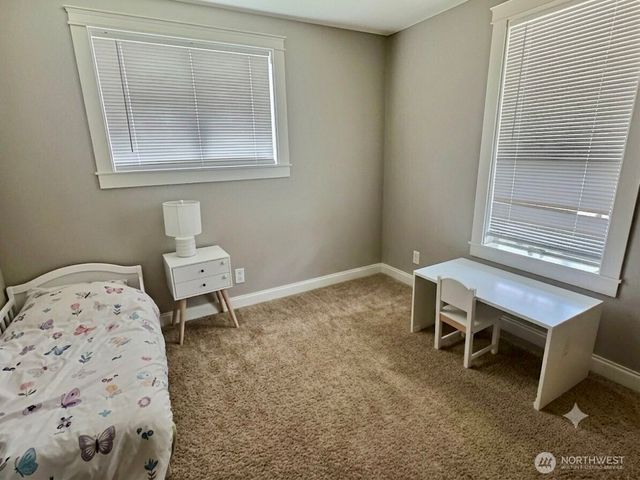 238 S French Avenue, Arlington, WA 98223