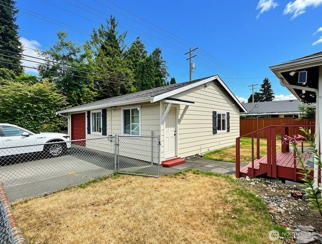 238 S French Avenue, Arlington, WA 98223