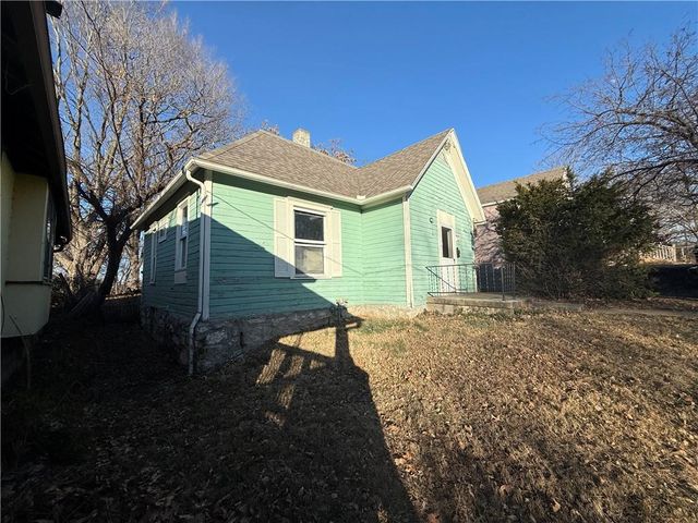 1912 FEDERAL Avenue, Kansas City, KS 66103