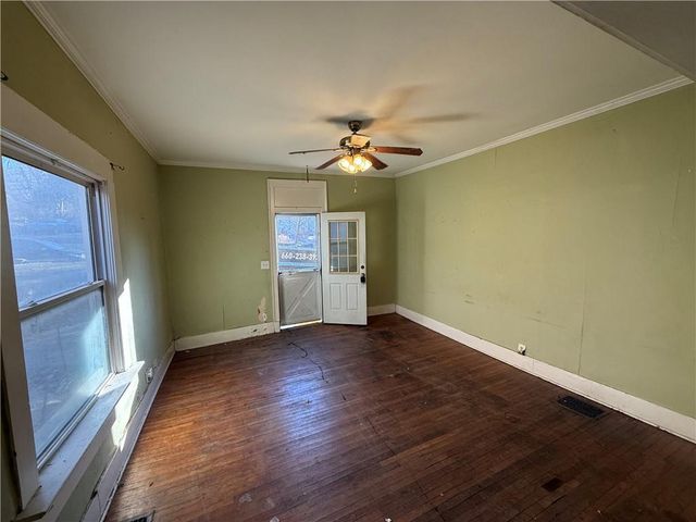 1912 FEDERAL Avenue, Kansas City, KS 66103