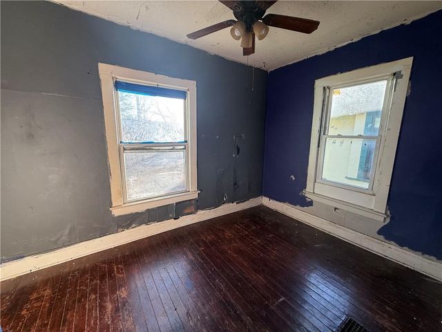 1912 FEDERAL Avenue, Kansas City, KS 66103