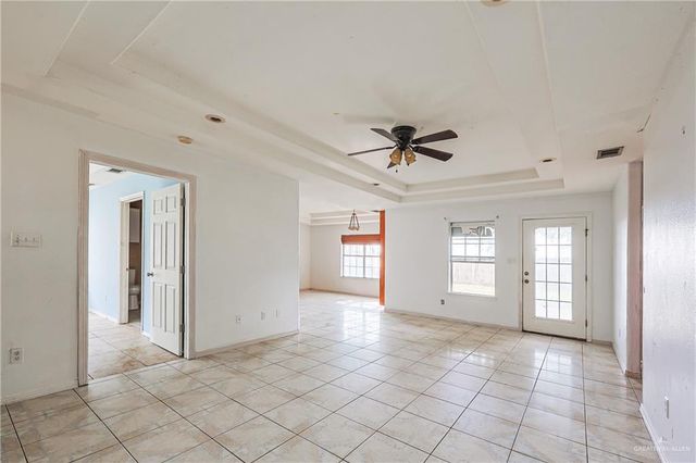 2811 N Edison Road, Edinburg, TX 78541