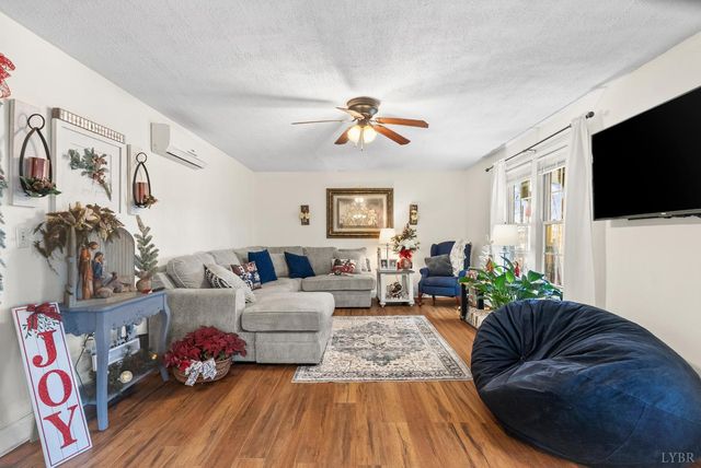 307 Brook Lane, Concord, VA 24538