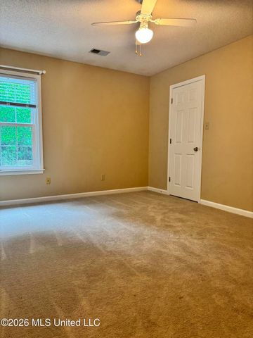 7295 Dogwood Place, Southaven, MS 38671
