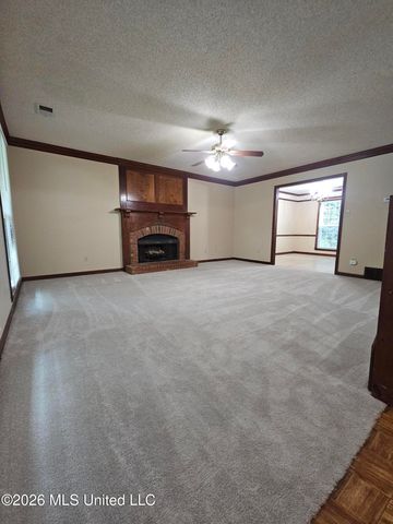 7295 Dogwood Place, Southaven, MS 38671
