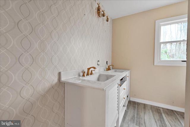 145 N WYLAM ST, Frackville, PA 17931