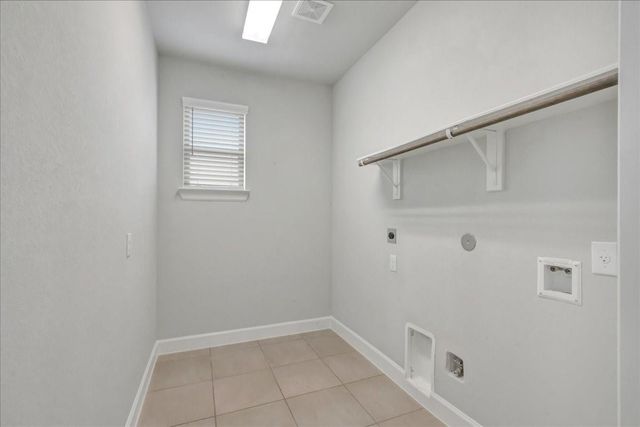 8033 Serenity Drive, Pearland, TX 77584