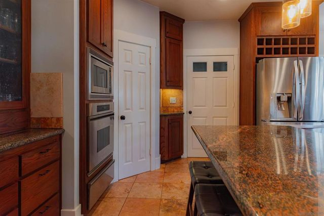 210 E 6th Ave, Escondido, CA 92025