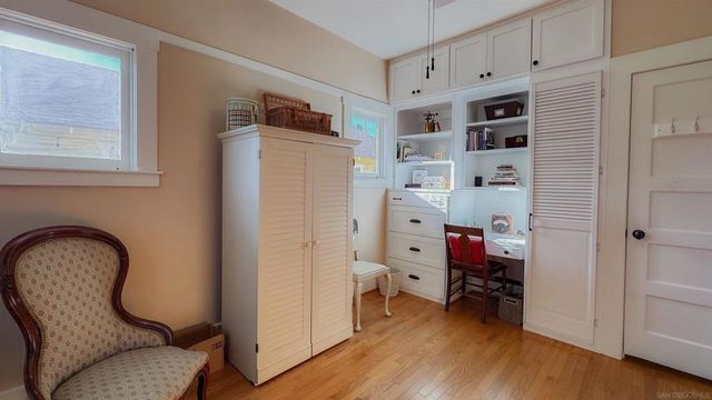 210 E 6th Ave, Escondido, CA 92025