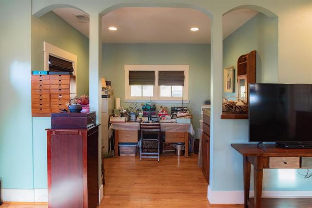 210 E 6th Ave, Escondido, CA 92025