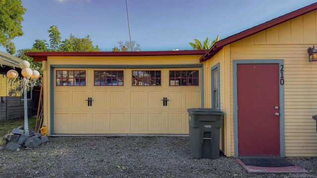 210 E 6th Ave, Escondido, CA 92025