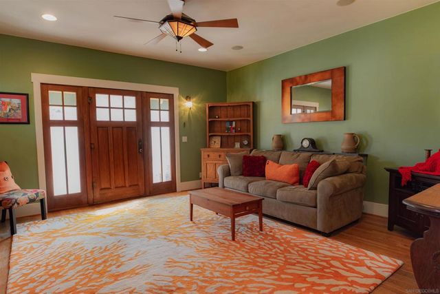 210 E 6th Ave, Escondido, CA 92025