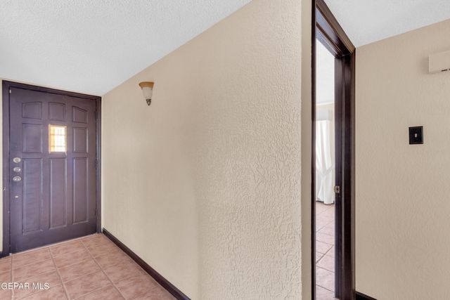 6628 Camino Fuente Drive, El Paso, TX 79912