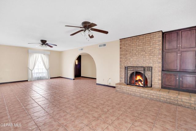 6628 Camino Fuente Drive, El Paso, TX 79912