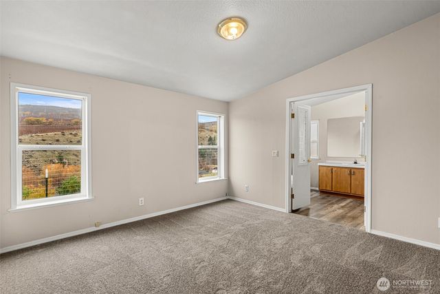 3570 Pinnacle Place, Wenatchee, WA 98801