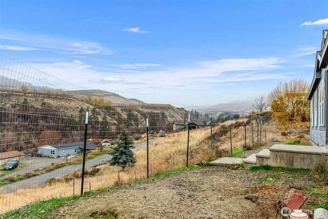 3570 Pinnacle Place, Wenatchee, WA 98801