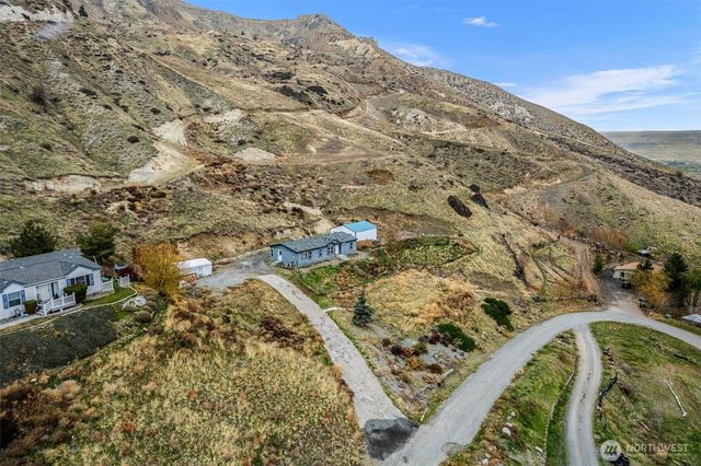 3570 Pinnacle Place, Wenatchee, WA 98801