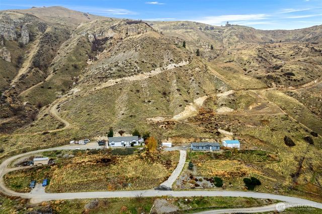 3570 Pinnacle Place, Wenatchee, WA 98801