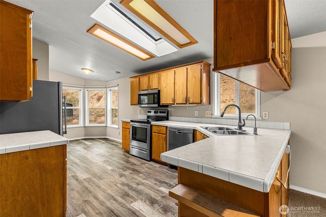 3570 Pinnacle Place, Wenatchee, WA 98801