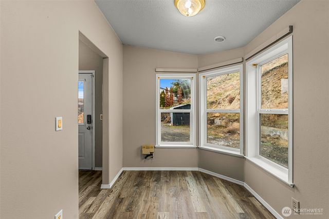 3570 Pinnacle Place, Wenatchee, WA 98801