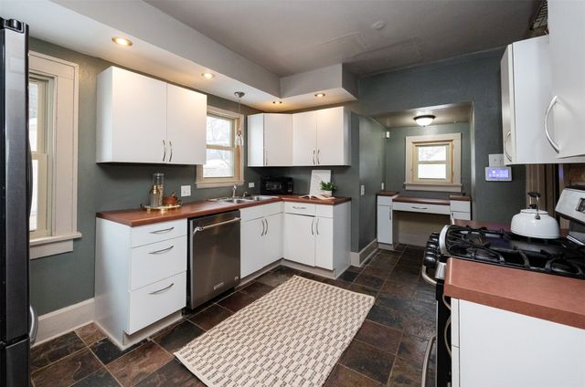 4015 University Avenue, Des Moines, IA 50311