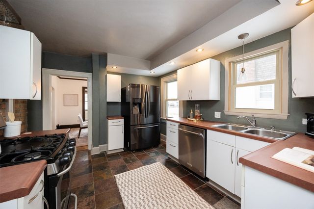 4015 University Avenue, Des Moines, IA 50311