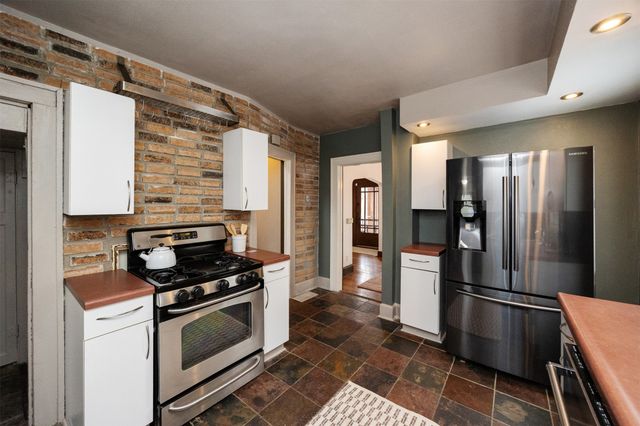 4015 University Avenue, Des Moines, IA 50311