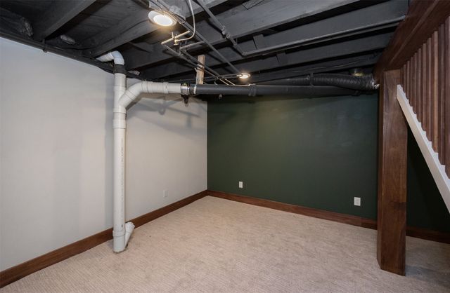 4015 University Avenue, Des Moines, IA 50311