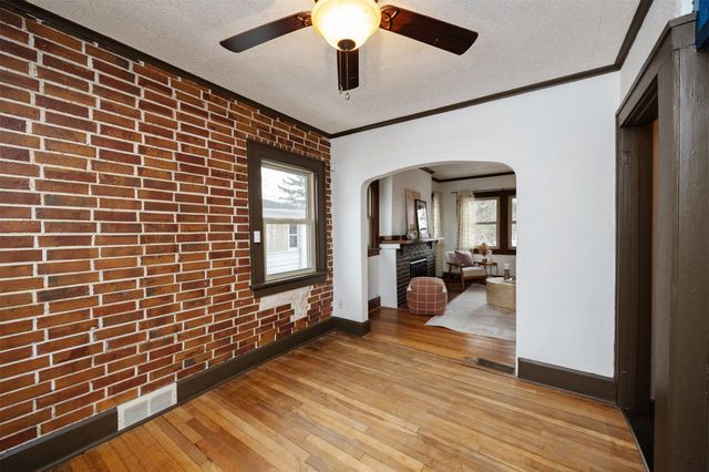 4015 University Avenue, Des Moines, IA 50311