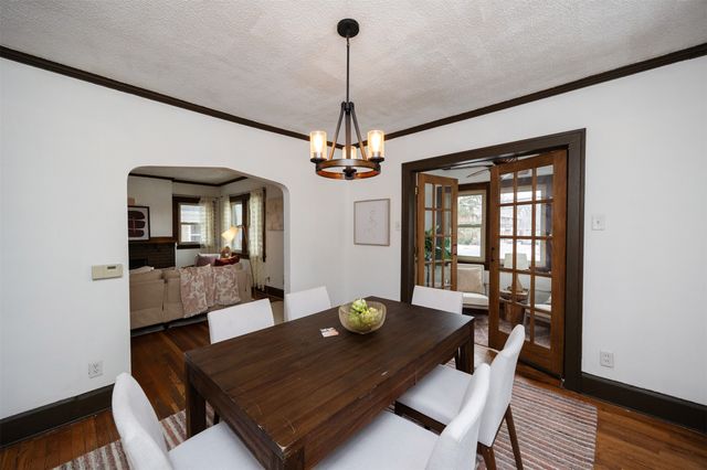 4015 University Avenue, Des Moines, IA 50311