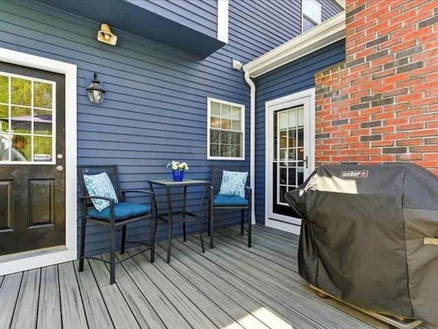 711 Samuel Dr, Northbridge, MA 01588